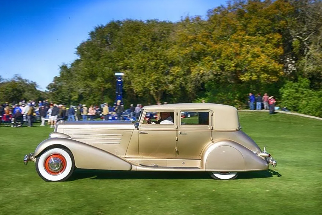 1929 Duesenberg Model J Sedan
